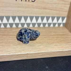Sodalite Turtle (SLC3)